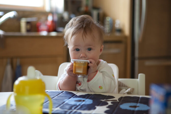 Transitioning to Solids: Introducing Solid Foods to Your Baby