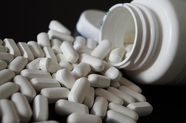 Evaluating Effectiveness: Are We Paying for Quality or Marketing?